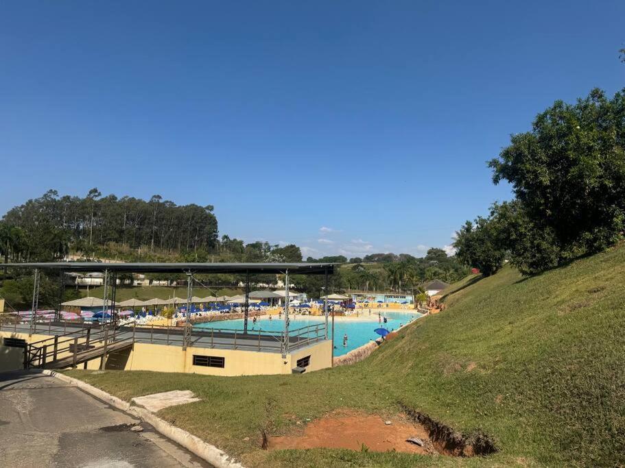 Casa Dentro Parque Aquatico Vila Águas de Lindóia Exterior foto